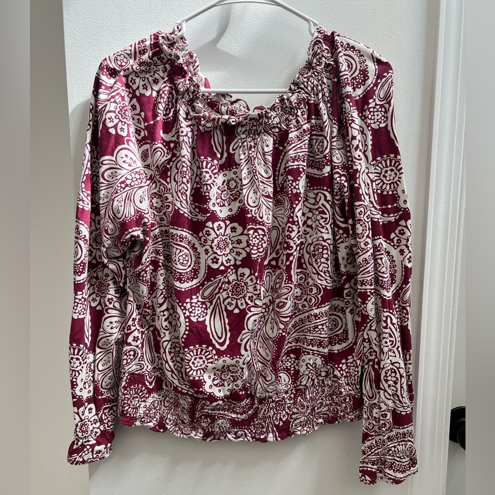 Tommy Hilfigar women’s long sleeve paisley top size xl